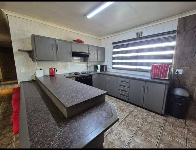 3 BEDROOM TOWNHOUSE FOR SALE IN DUNCANVILLE